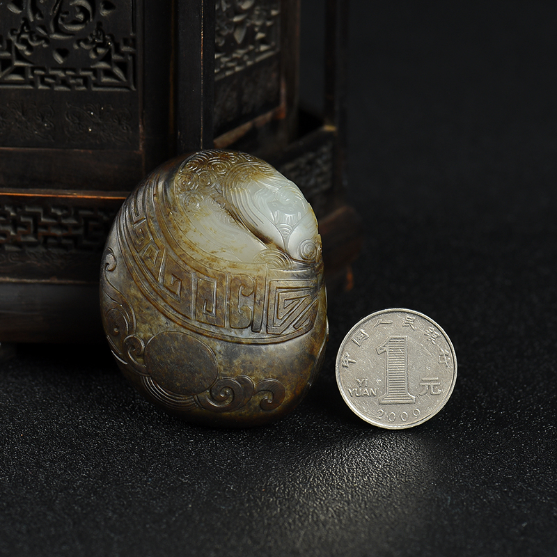 新疆籽料和田玉平安兽纹吊坠-红掌柜