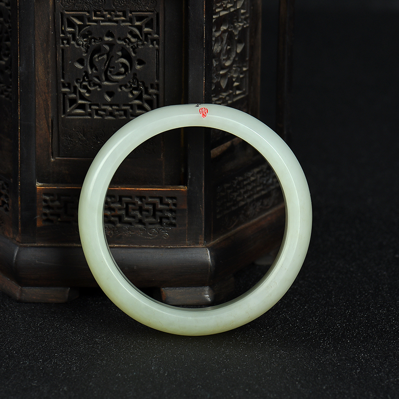 56mm籽料和田青白玉手镯-红掌柜