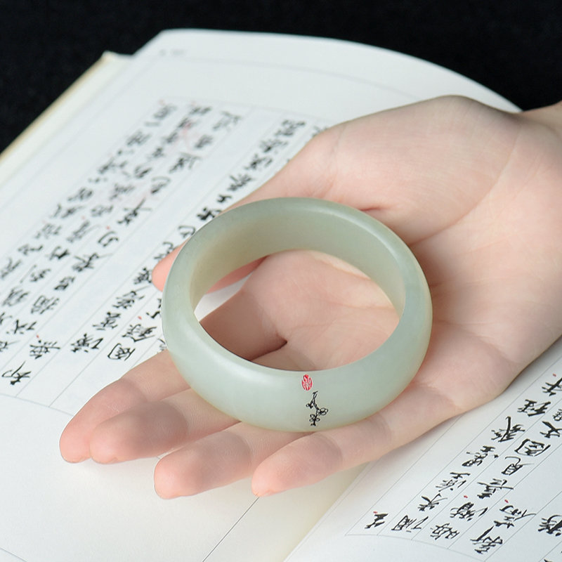 籽料和田玉手镯-红掌柜