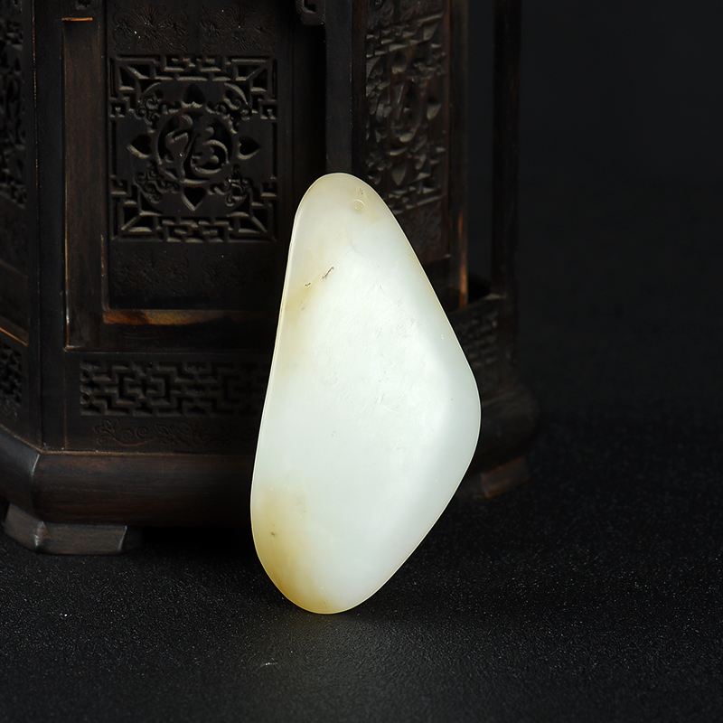 天然籽料和田玉辰龙吊坠-红掌柜