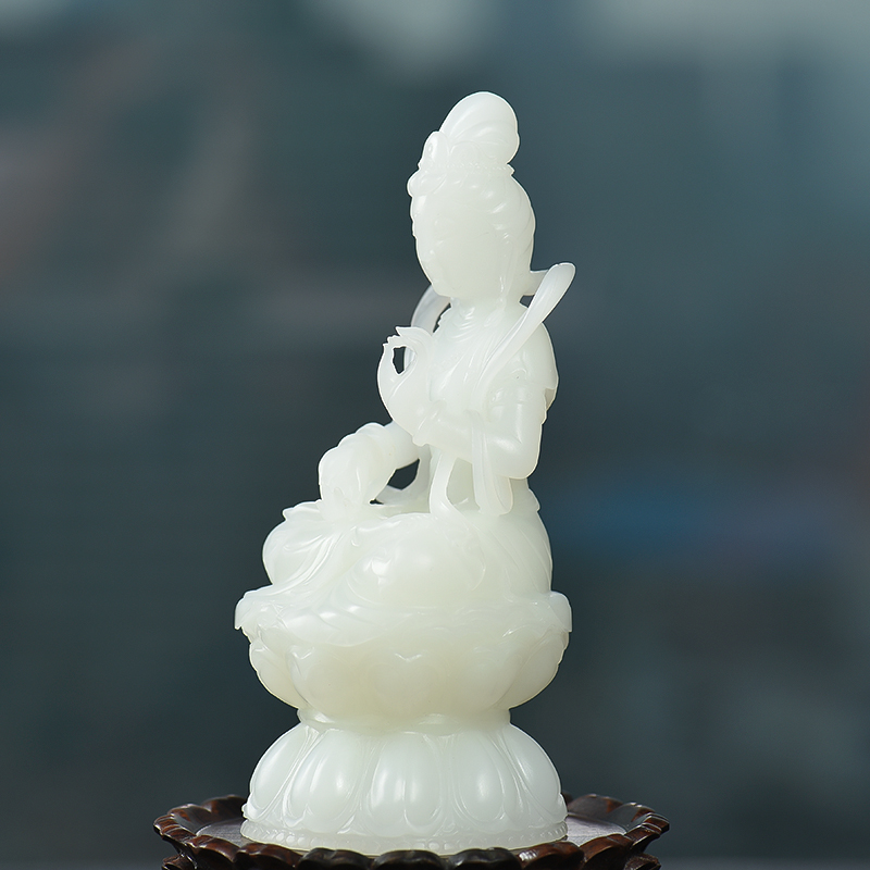 新疆天然籽料和田玉观音摆件-红掌柜