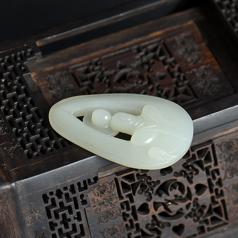 新疆天然籽料和田白玉吊坠-红掌柜