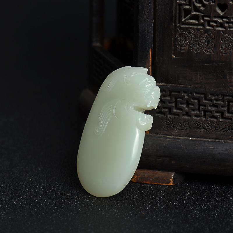 新疆籽料和田青白玉瑞兽吊坠-红掌柜