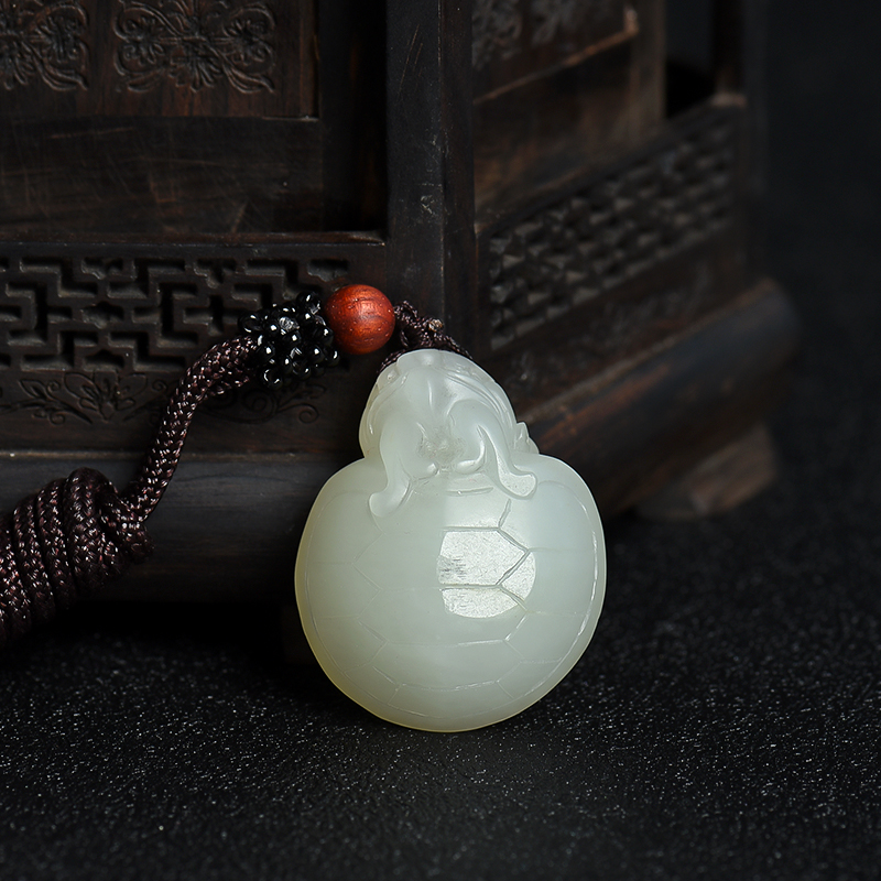 新疆天然籽料和田白玉龙龟吊坠-红掌柜