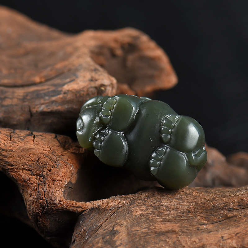 和田青玉吊坠-红掌柜