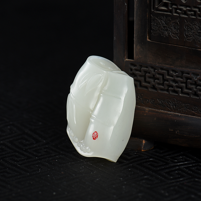 新疆和田青白玉节节高升吊坠-红掌柜