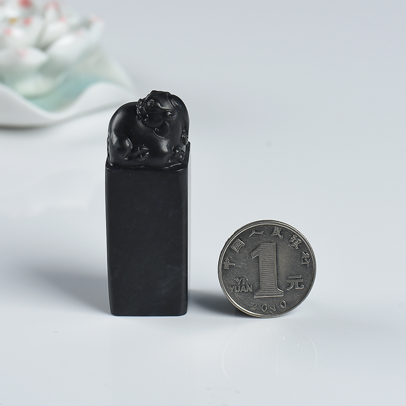 和田墨玉貔貅印章-红掌柜