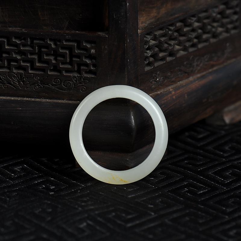 新疆天然和田白玉戒指-红掌柜