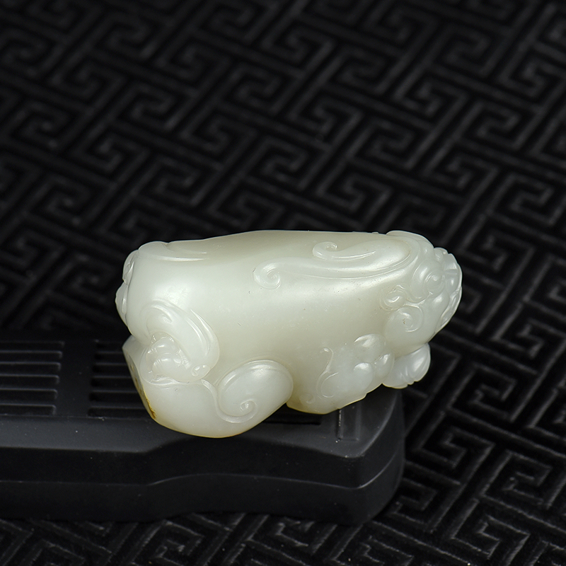 天然籽料和田白玉貔貅吊坠-红掌柜