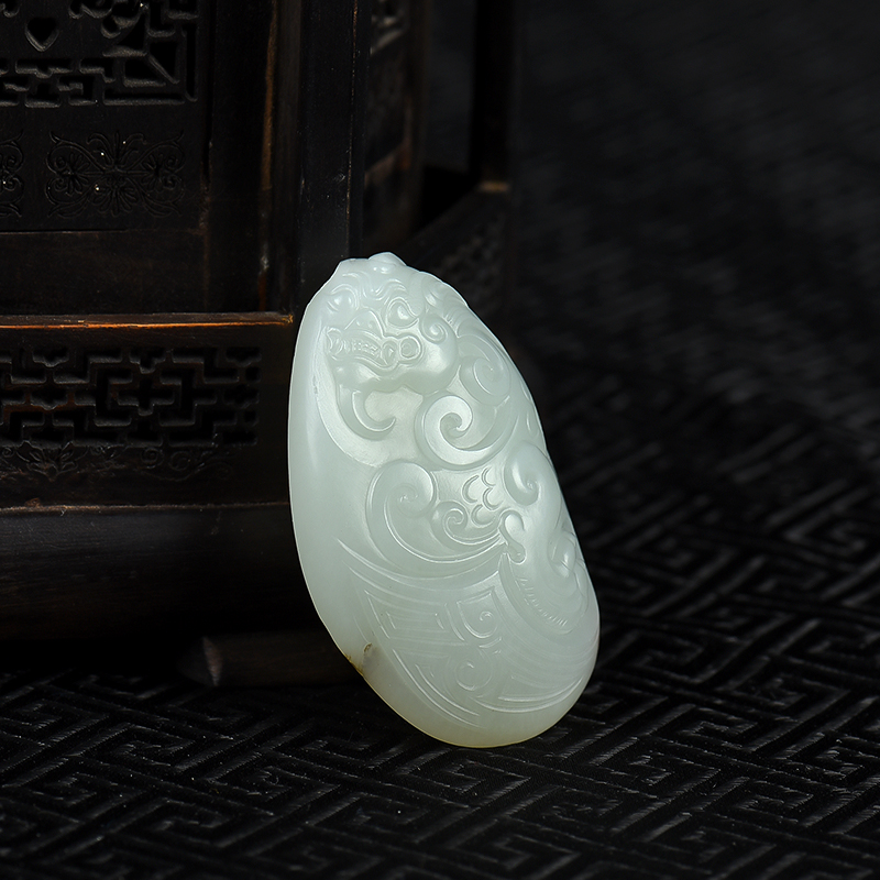 天然籽料和田青白玉瑞兽吊坠-红掌柜