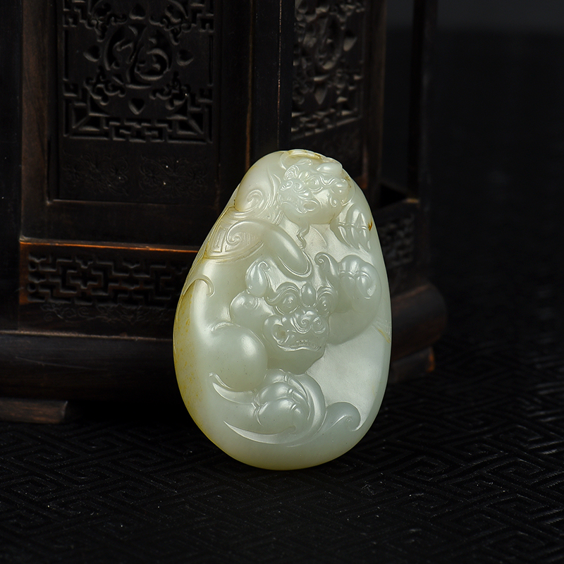 新疆天然籽料和田青白玉貔貅吊坠-红掌柜