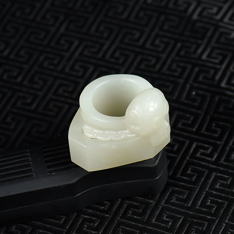 新疆籽料和田白玉骷髅戒指-红掌柜