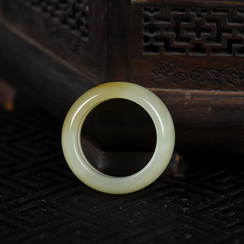 和田玉戒指-红掌柜