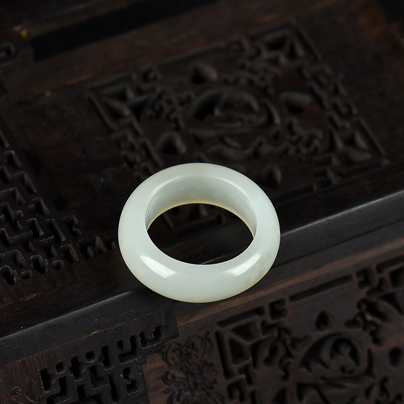 和田玉戒指-红掌柜