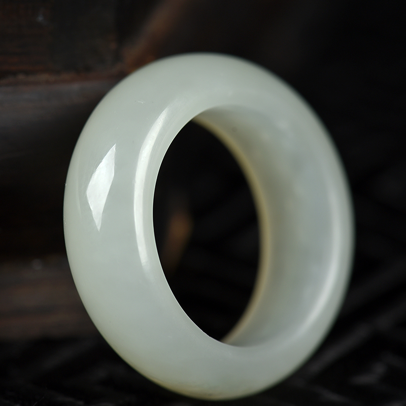 天然和田玉戒指-红掌柜