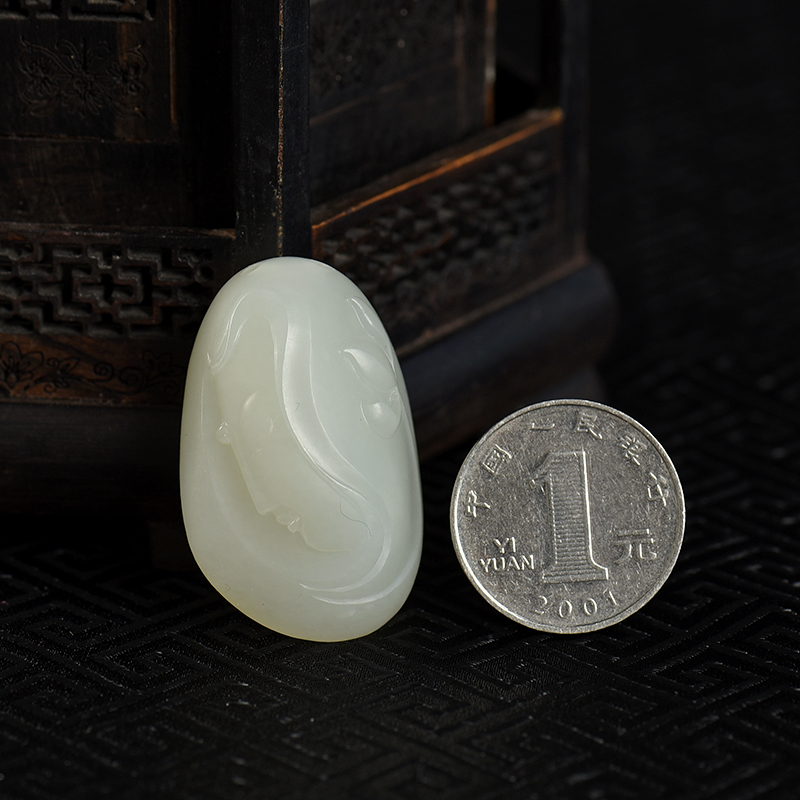 和田白玉美女吊坠-红掌柜