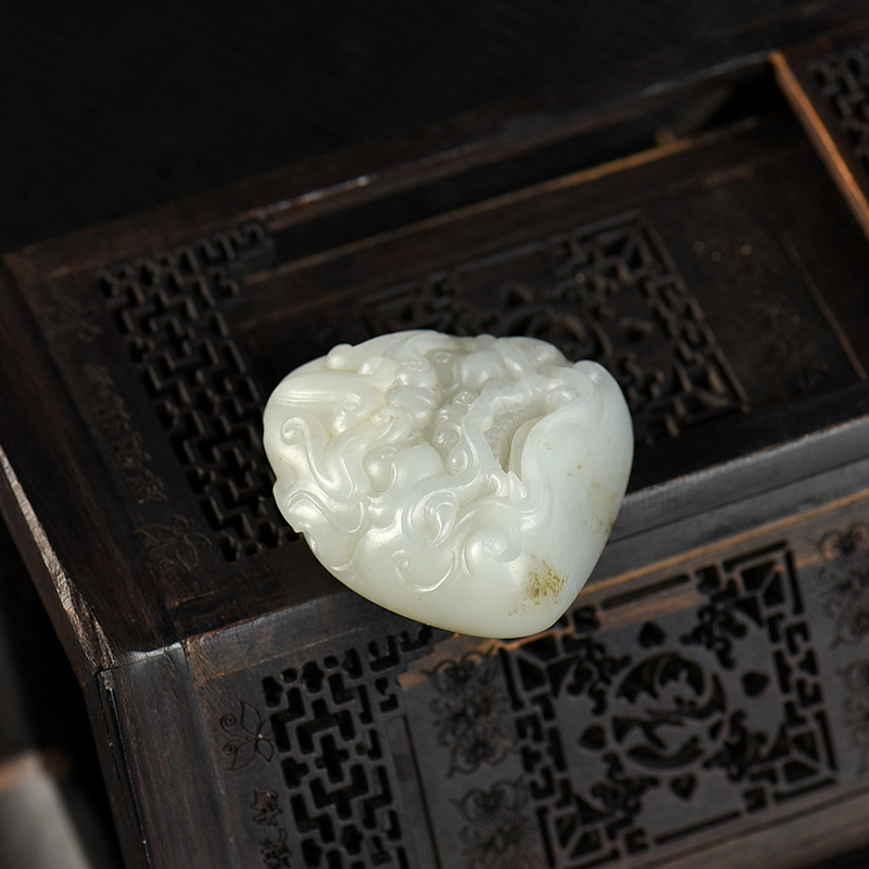 新疆天然籽料和田白玉瑞兽吊坠-红掌柜