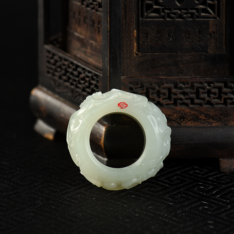 新疆天然和田白玉辰龙扳指-红掌柜