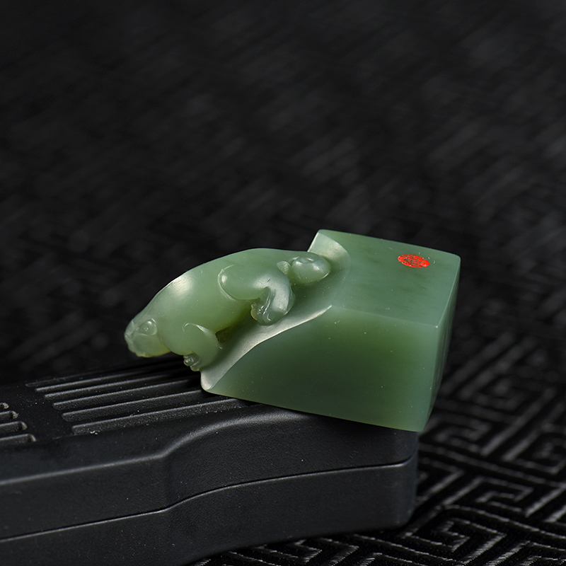 新疆天然籽料和田青玉印章-红掌柜