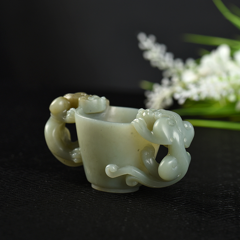 天然山料和田青白玉辰龙酒樽-红掌柜