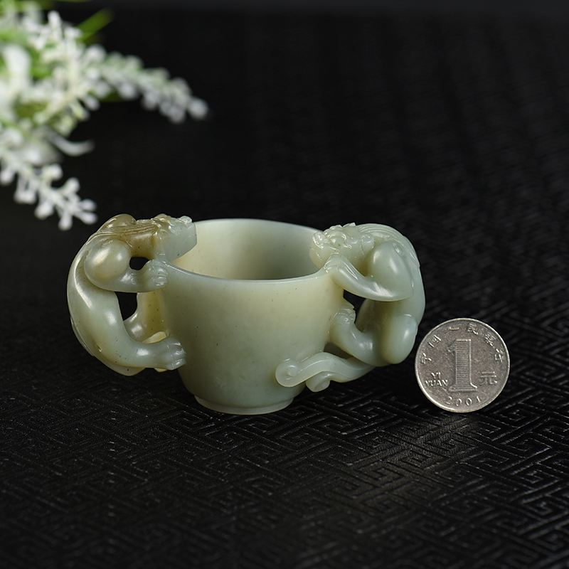 和田青白玉辰龙酒樽-红掌柜