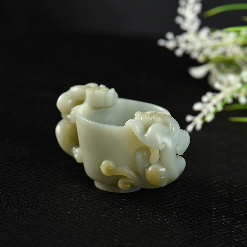 新疆山料和田青白玉辰龙酒樽-红掌柜