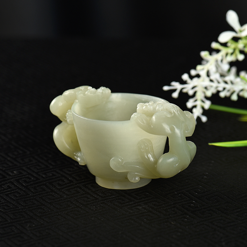 新疆山料和田青白玉辰龙酒樽-红掌柜