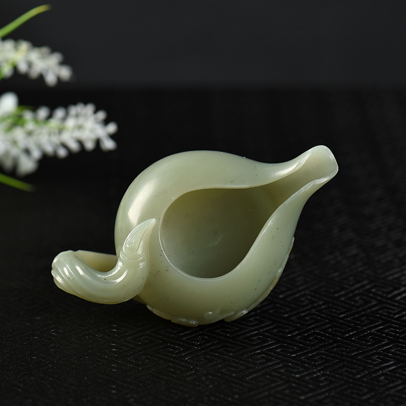 新疆天然山料和田玉喜上眉梢茶壶-红掌柜