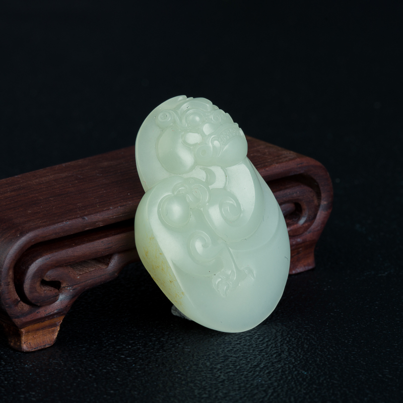 天然新疆籽料和田青白玉吊坠-红掌柜