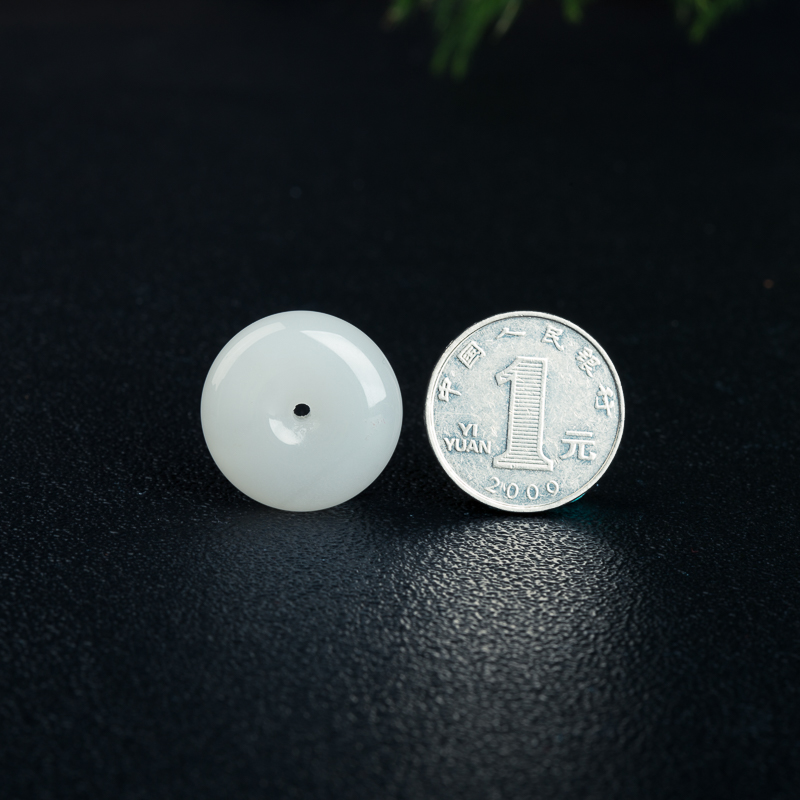 天然俄罗斯山料和田白玉平安扣吊坠-红掌柜