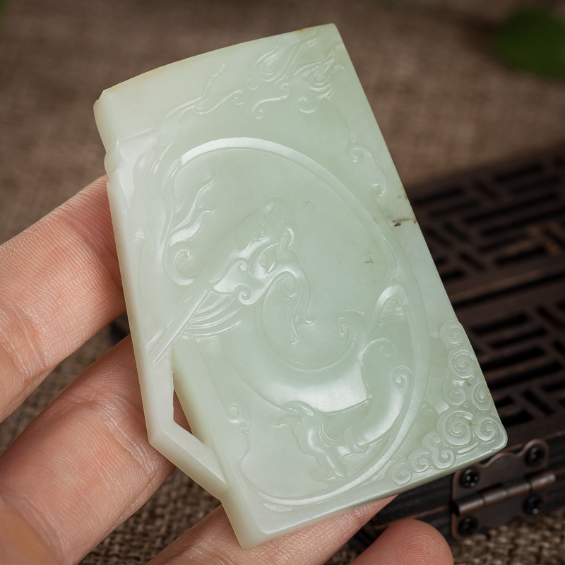 新疆籽料和田青白玉螭龙吊坠-红掌柜