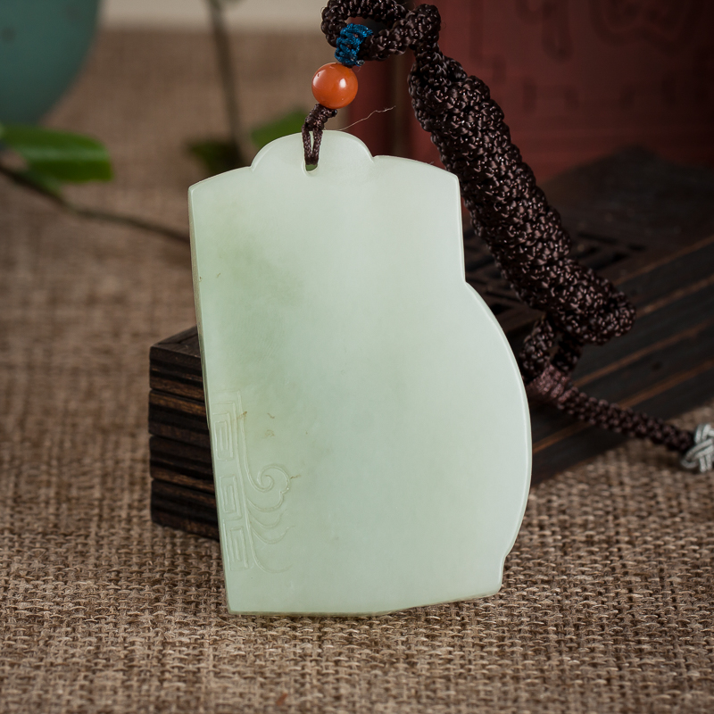 和田青白玉吊坠-红掌柜