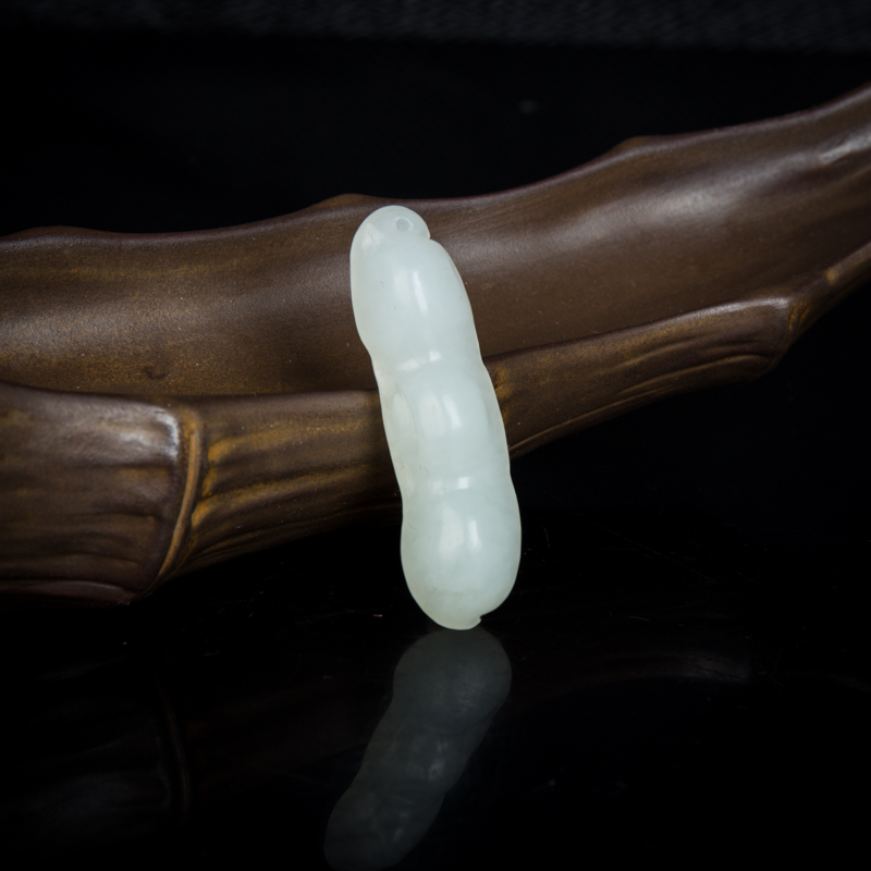 和田白玉连中三元吊坠-红掌柜