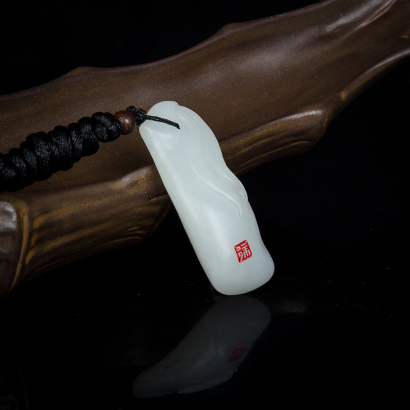 和田白玉竹节吊坠-红掌柜