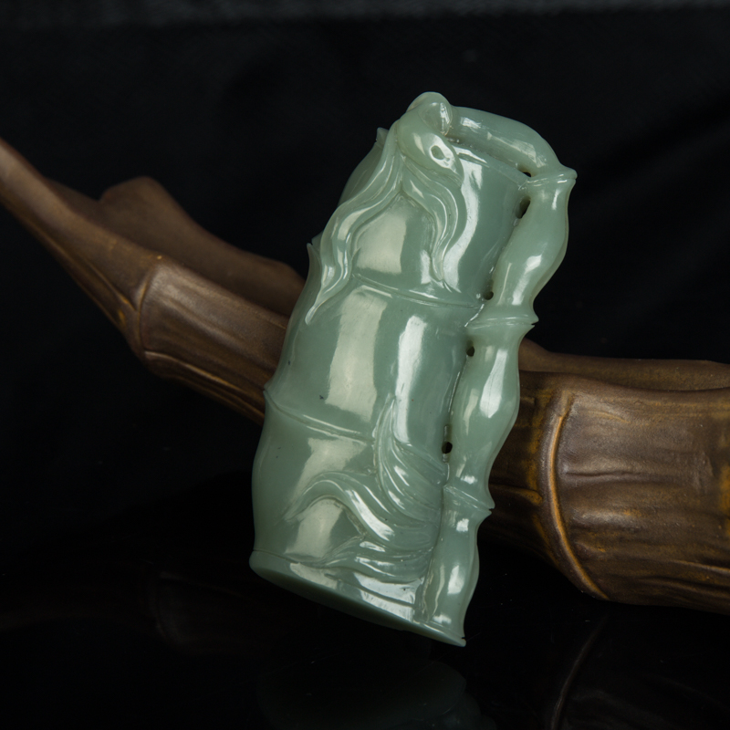 山料和田青白玉竹节吊坠-红掌柜