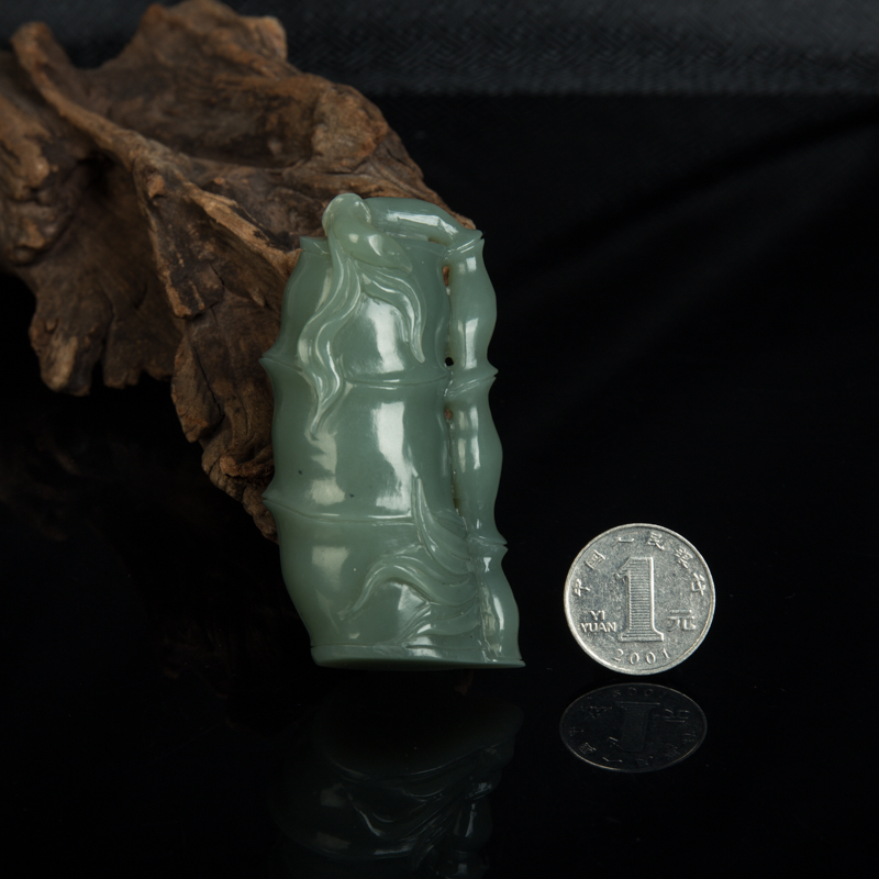 山料和田青白玉竹节手把件-红掌柜