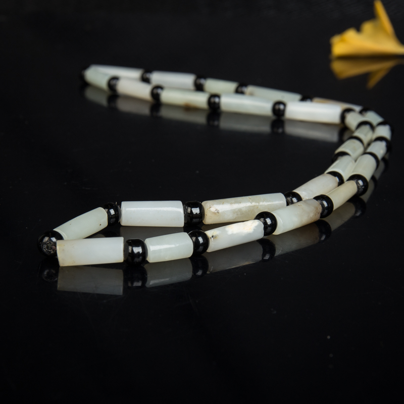 俏色和田玉桶珠多圈手串-红掌柜