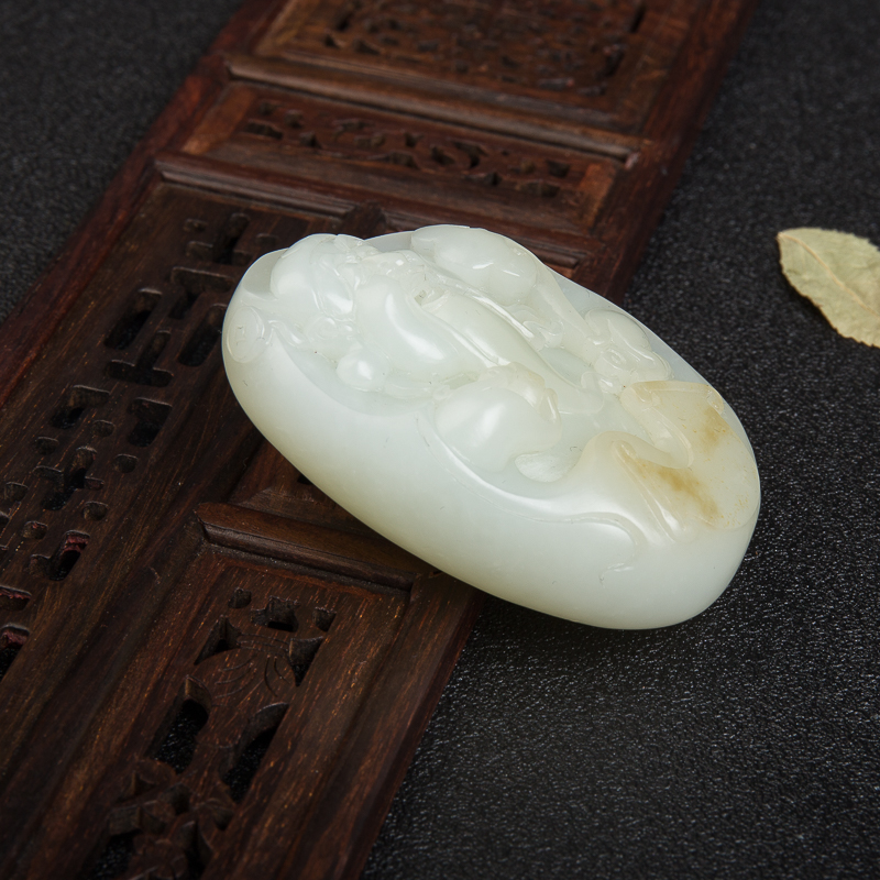 和田玉财神吊坠-红掌柜