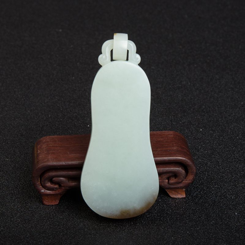 山料俏色和田玉吊坠-红掌柜