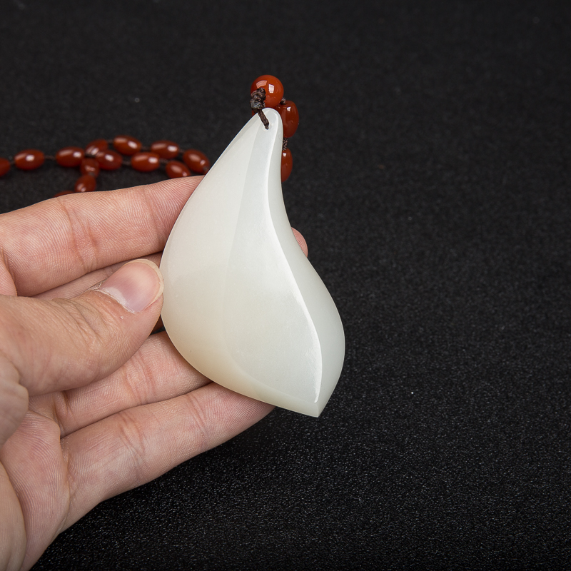 山料和田白玉平安吊坠-红掌柜
