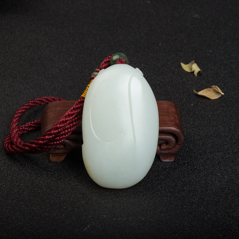 俄罗斯和田玉吊坠-红掌柜
