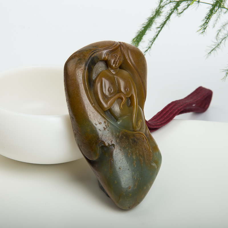 天然和田玉美女吊坠-红掌柜