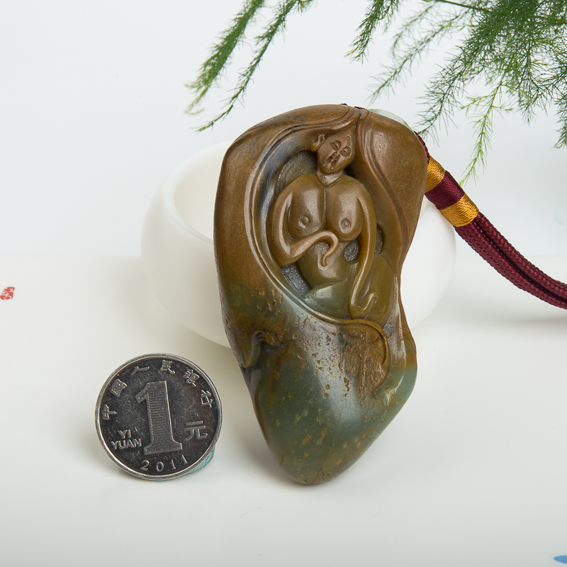 天然新疆籽料俏色和田玉美女吊坠-红掌柜