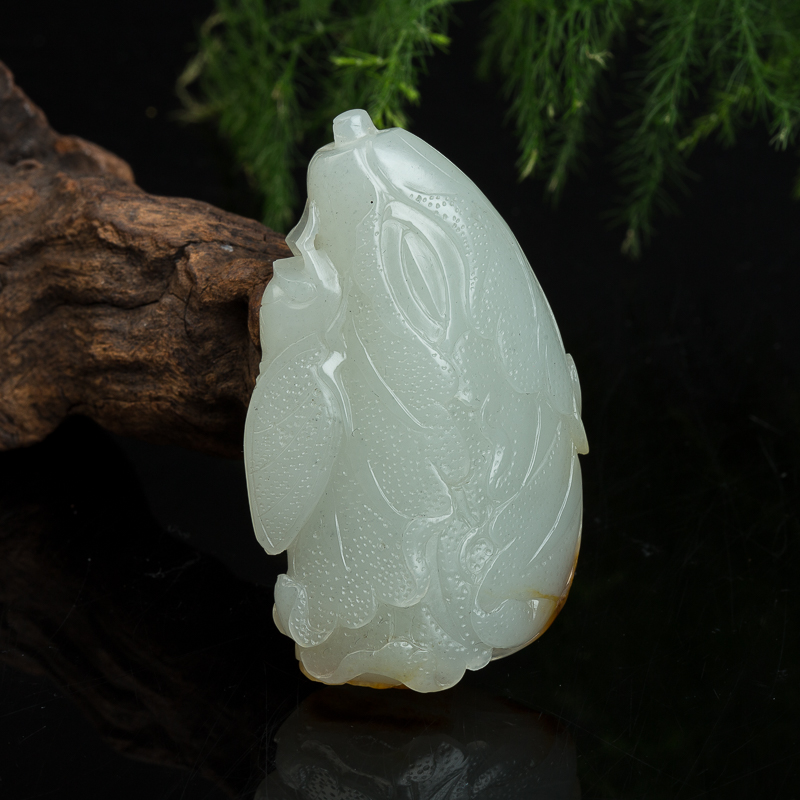 籽料俏色和田玉常百财吊坠-红掌柜