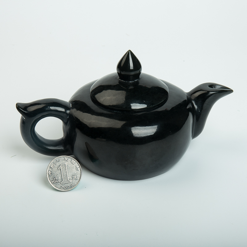 天然新疆山料和田青玉茶壶摆件-红掌柜