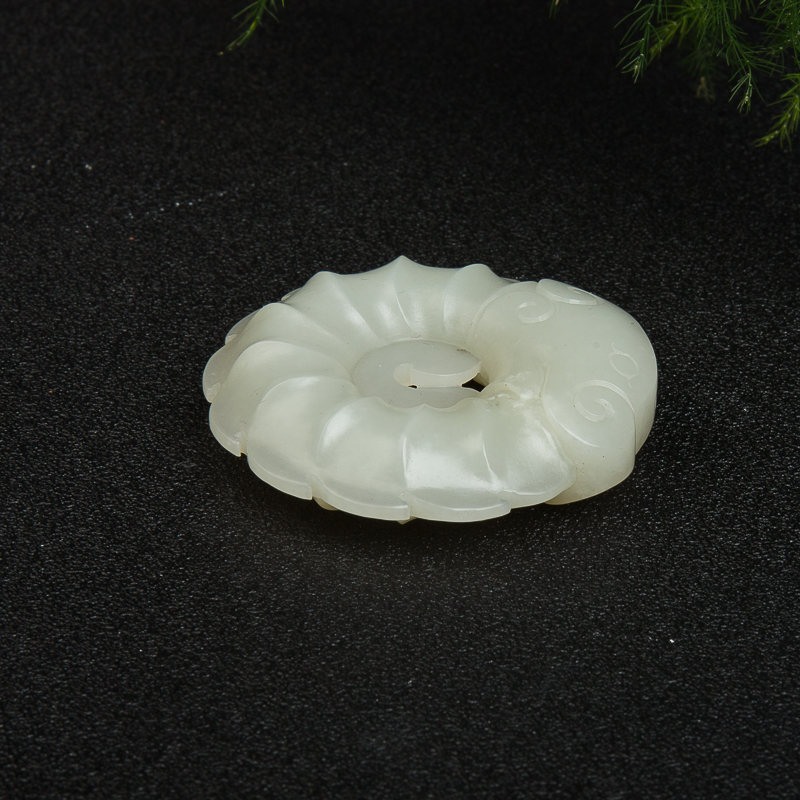 新疆籽料和田玉如意吊坠-红掌柜