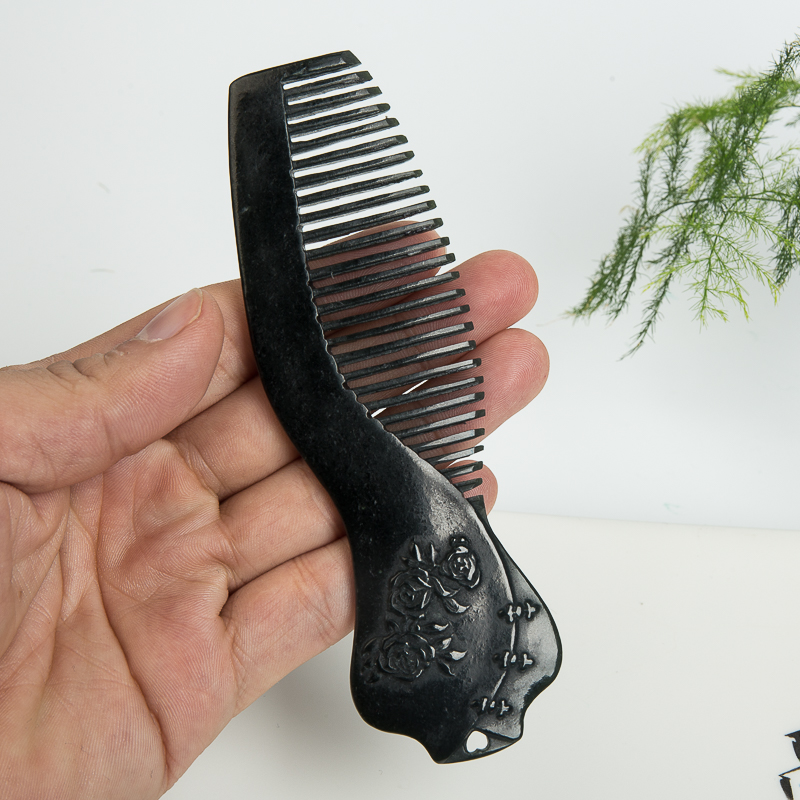 俄罗斯山料和田青玉梳子-红掌柜