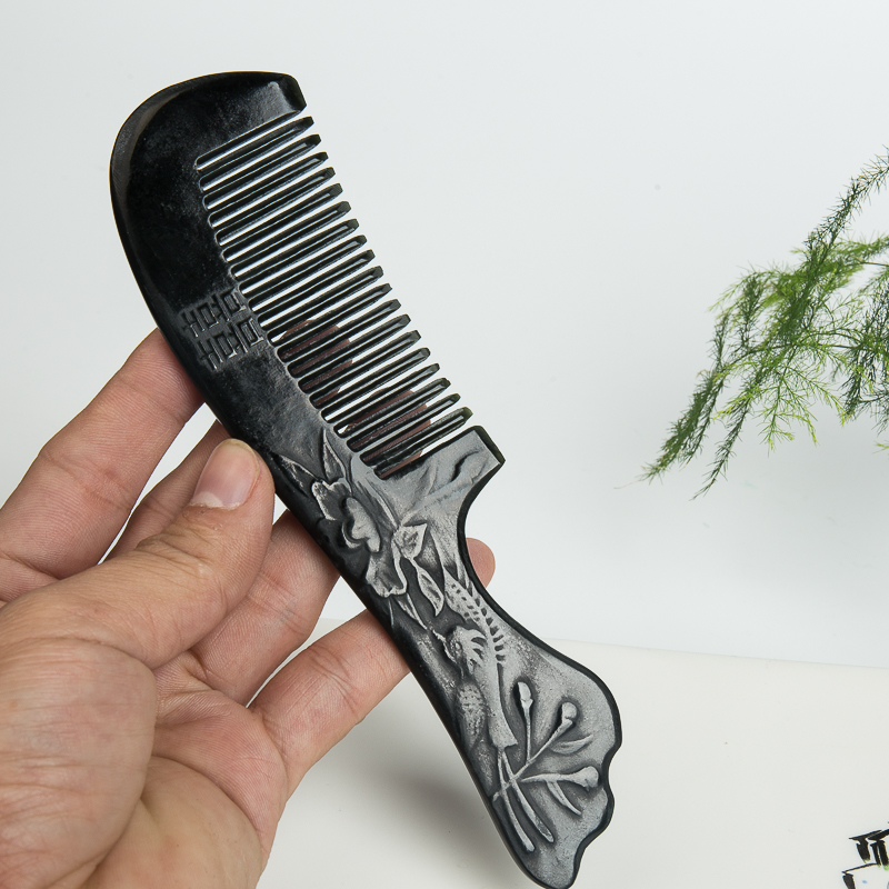 俄罗斯山料和田青玉梳子-红掌柜