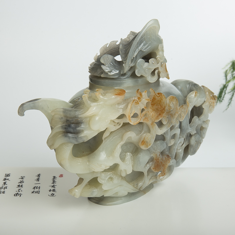 天然俄罗斯山料和田青花玉茶壶摆件-红掌柜