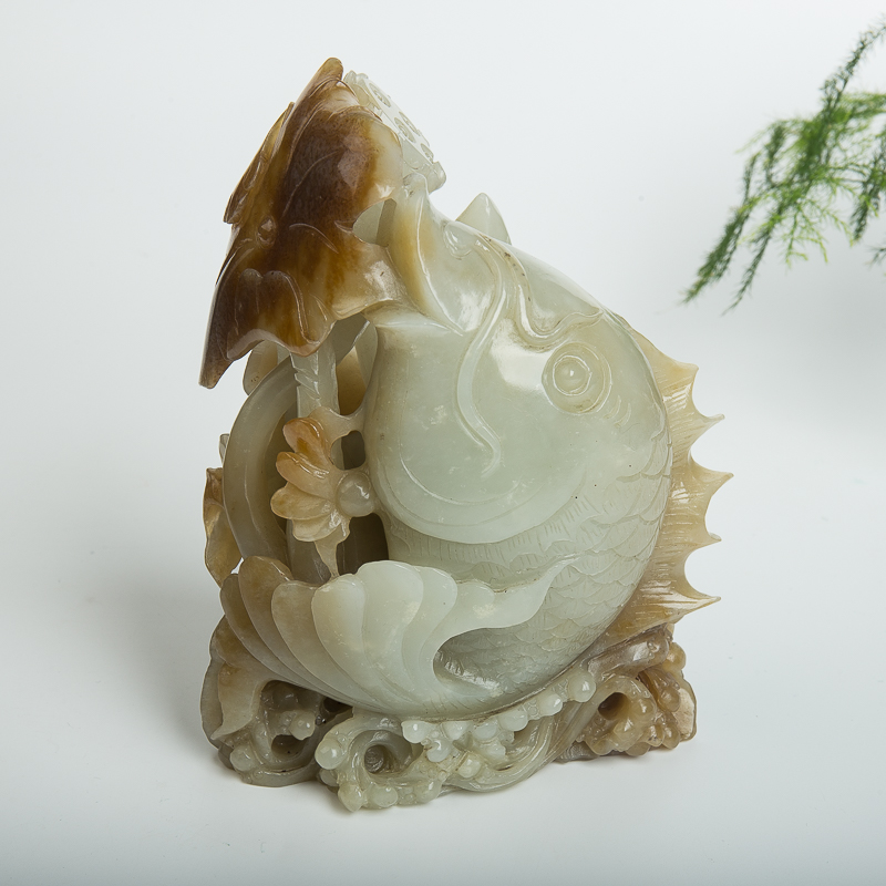 天然俄罗斯山料俏色和田玉摆件-红掌柜